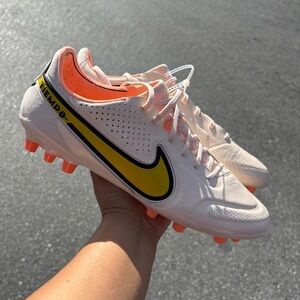 Nike Tiempo Legend 9 Elite AG Pro Guava Ice Soccer Cleat DB0824-801 Men’s Sz 12